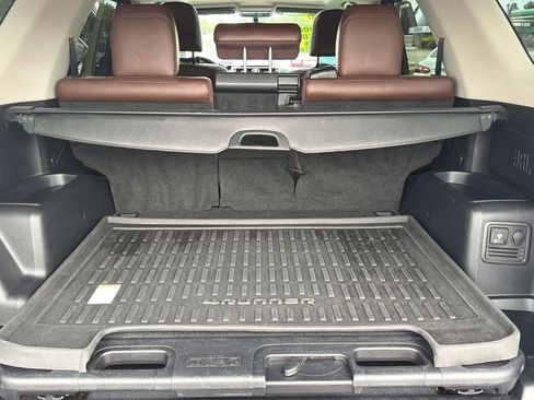 Used 2016 Toyota 4Runner Limited AWD/4WD image 24