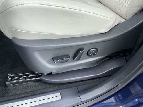 Certified 2024 Nissan Ariya AWD image 13