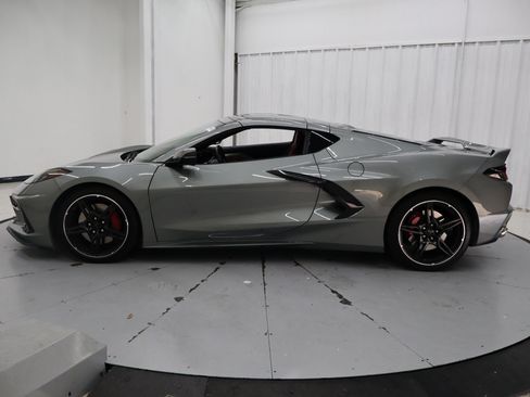 Used 2023 Chevrolet Corvette Stingray Preferred Cpe w/ Z51 Performance Package RWD image 7