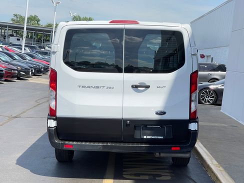 Used 2022 Ford Transit 350 XLT RWD image 4