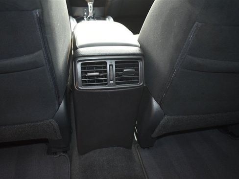 Used 2015 Nissan Rogue SV w/ SV Premium Package AWD/4WD image 24