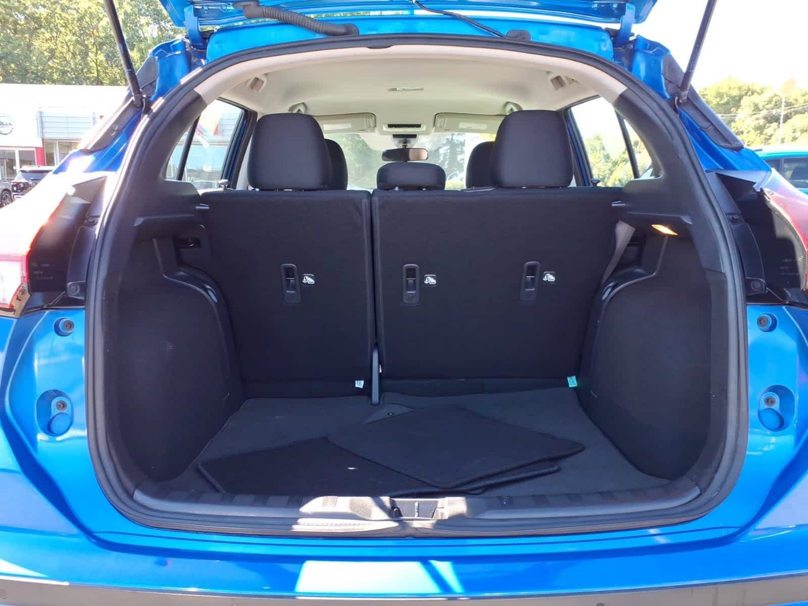 Used 2023 Nissan Kicks S FWD image 16