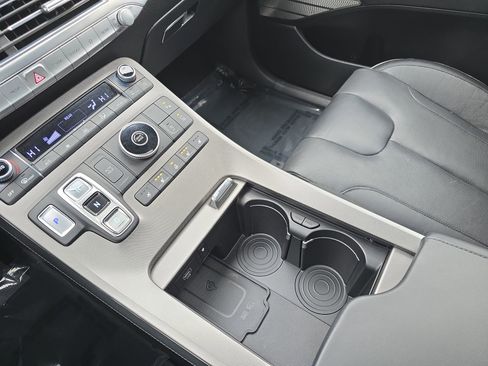 Used 2021 Hyundai Palisade Calligraphy w/ Cargo Package image 23