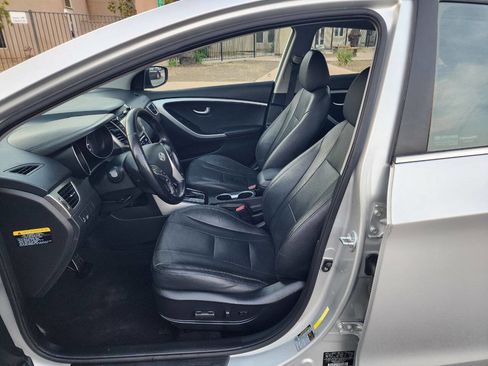 Used 2016 Hyundai Elantra GT w/ Option Group 03 FWD image 17
