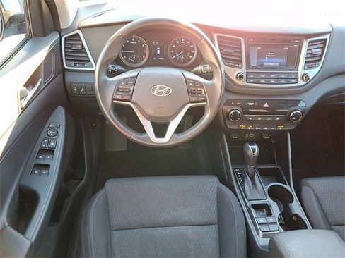 Used 2017 Hyundai Tucson Sport image 11