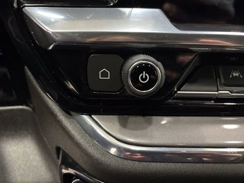 Used 2024 Chevrolet Silverado 1500 High Country w/ Technology Package image 25