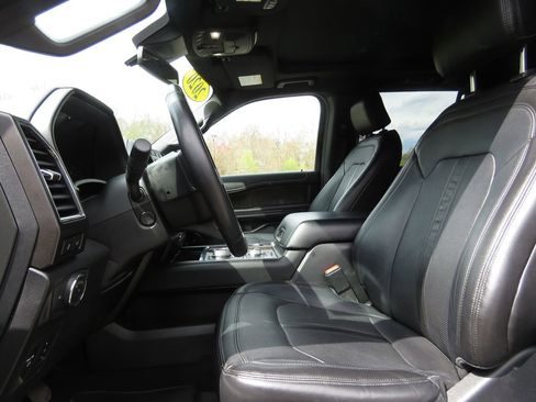 Used 2020 Ford Expedition Limited w/ Equipment Group 302A AWD/4WD image 10