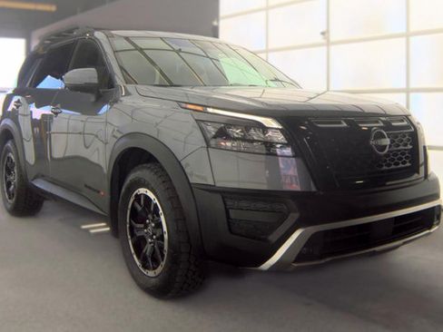 Used 2024 Nissan Pathfinder Rock Creek AWD/4WD image 8