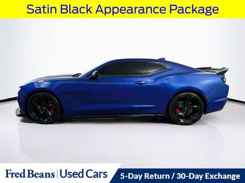 Used 2020 Chevrolet Camaro SS RWD image 5