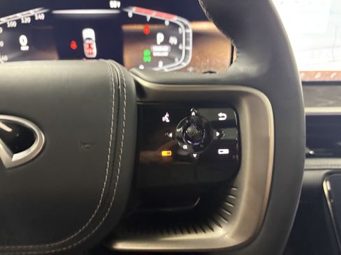 Used 2025 INFINITI QX80 Autograph image 16