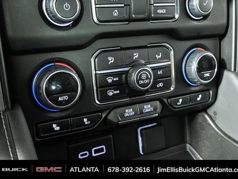 Certified 2024 Chevrolet Tahoe Z71 w/ Luxury Package image 16