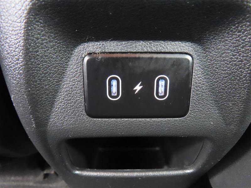 Used 2025 Hyundai Venue SEL FWD image 28