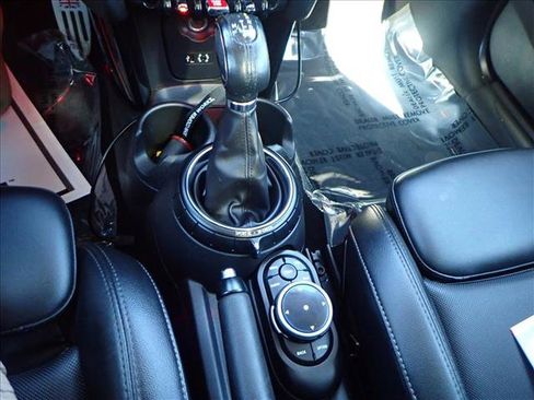 Used 2015 MINI Cooper S image 21