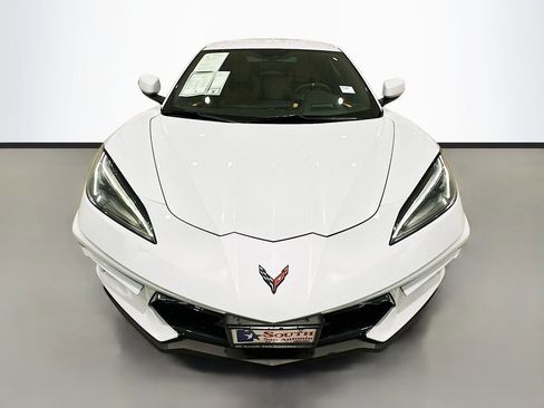 Used 2021 Chevrolet Corvette Stingray Preferred Conv w/ Z51 Performance Package RWD image 2