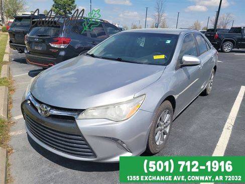 Used 2015 Toyota Camry LE image 1