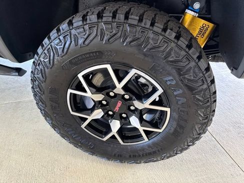 New 2026 GMC Canyon AT4X AWD/4WD image 41