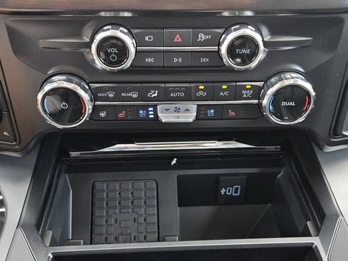 New 2026 Ford F350 Lariat w/ FX4 Off-Road Package AWD/4WD image 16