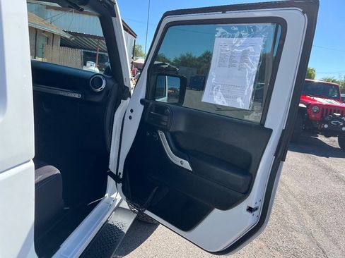 Used 2013 Jeep Wrangler Sahara w/ Dual Top Group AWD/4WD image 28