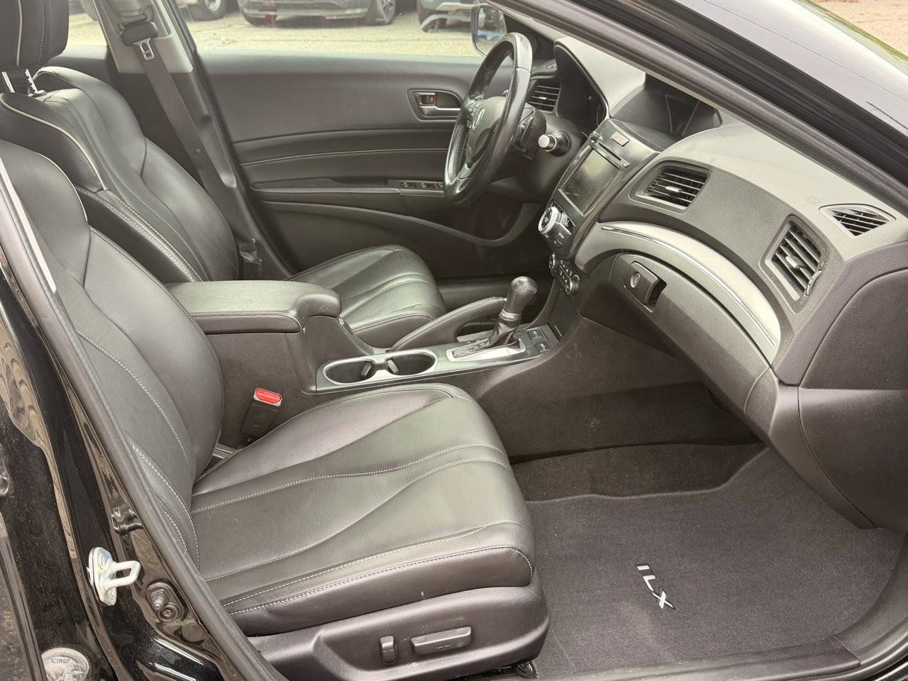 Used 2020 Acura ILX w/ Technology Package FWD image 23