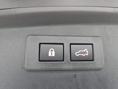 Used 2025 Subaru Outback Wilderness image 13