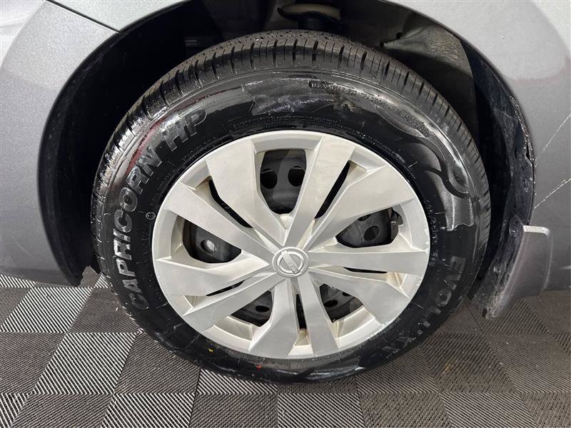 Used 2024 Nissan Versa S FWD image 29