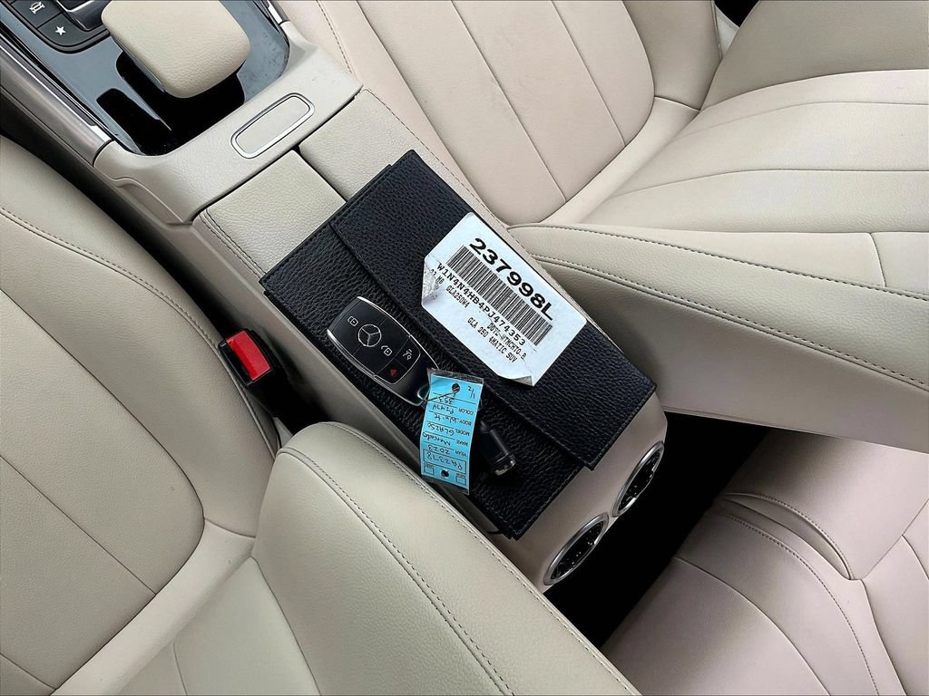 Used 2023 Mercedes-Benz GLA 250 4MATIC w/ Premium Package image 34