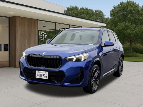 Used 2025 BMW X1 xDrive28i w/ Technology Package image 2