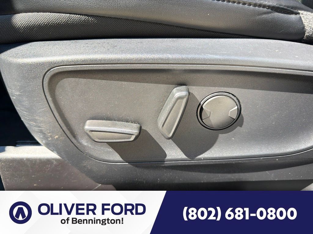 Used 2025 Ford Escape ST-Line AWD/4WD image 24