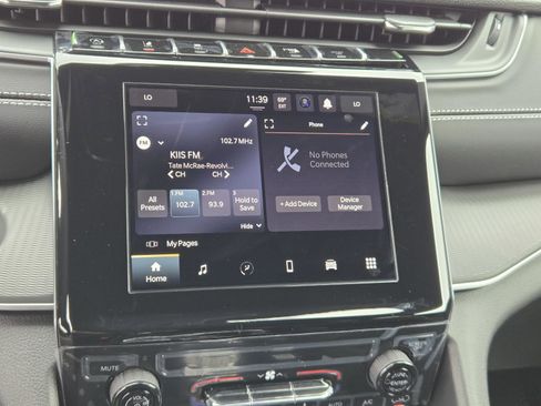 New 2025 Jeep Grand Cherokee L Laredo image 9