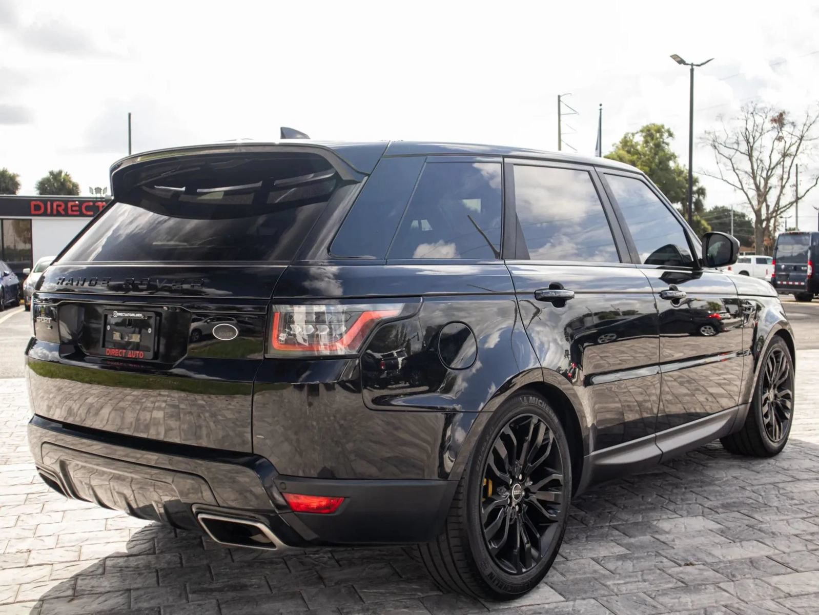 Used 2020 Land Rover Range Rover Sport SE AWD/4WD image 11