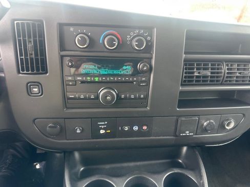 Used 2017 Chevrolet Express 3500 LT w/ LT Preferred Equipment Group RWD image 34