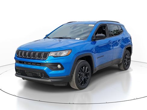 New 2026 Jeep Compass Latitude image 3