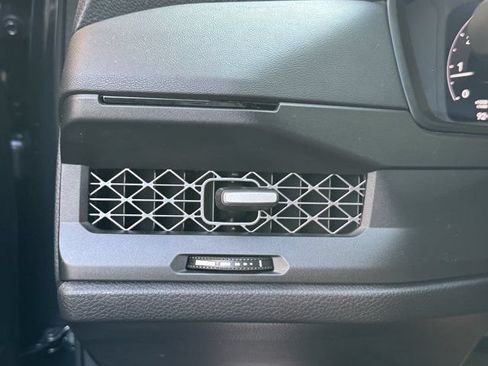 Used 2025 Honda Accord SE image 7