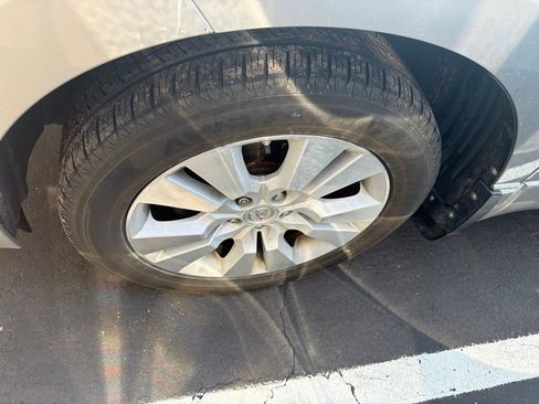 Used 2010 Acura RDX SH-AWD image 3