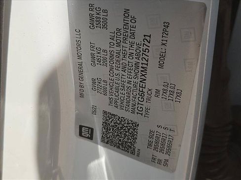 Used 2021 GMC Canyon AT4 w/ Driver Alert Package AWD/4WD image 17