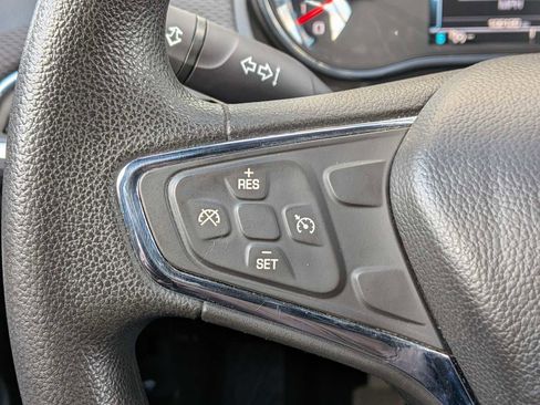 Used 2017 Chevrolet Cruze LT FWD image 23
