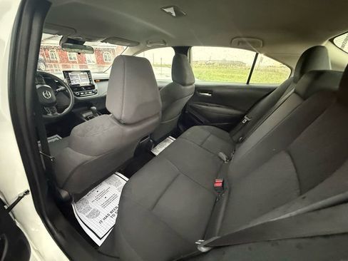 Used 2020 Toyota Corolla LE image 6