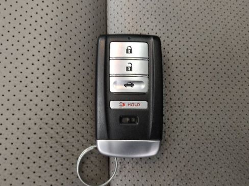Used 2015 Acura TLX V6 w/ Technology Package FWD image 32