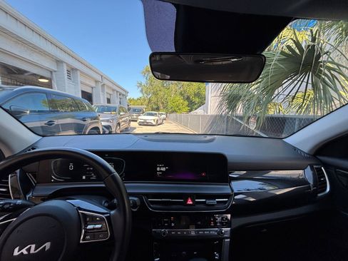 Used 2025 Kia Seltos S image 34