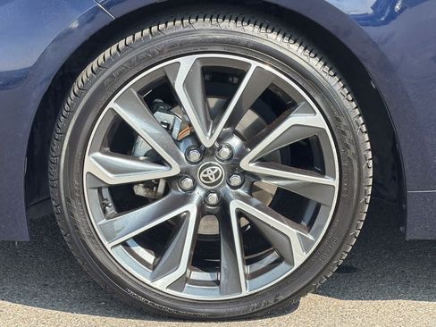 Used 2021 Toyota Corolla SE w/ SE Premium Package FWD image 29