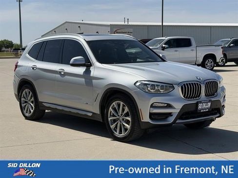 Used 2018 BMW X3 xDrive30i AWD/4WD image 2