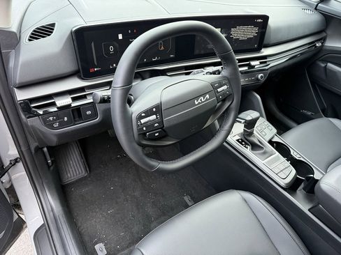 Used 2026 Kia Sportage SX image 10