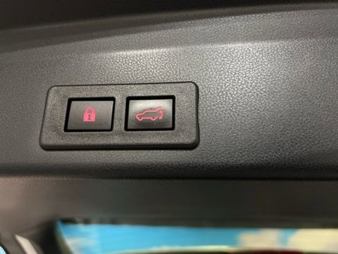 Used 2021 Subaru Ascent Limited w/ Technology Package image 72