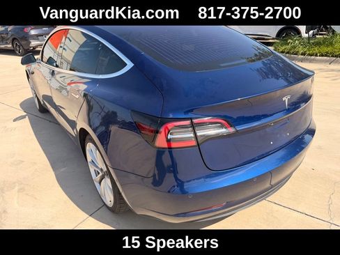 Used 2018 Tesla Model 3 Mid Range RWD image 2