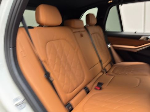Used 2025 BMW X5 xDrive50e w/ Executive Package AWD/4WD image 43
