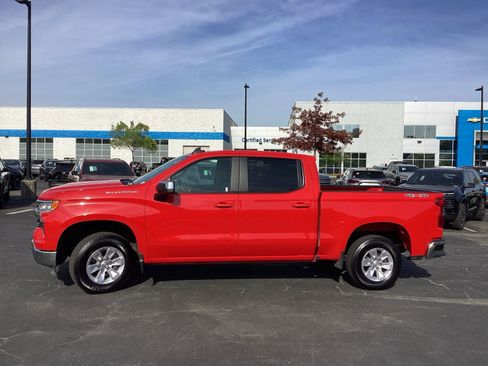 Used 2025 Chevrolet Silverado 1500 LT AWD/4WD image 6