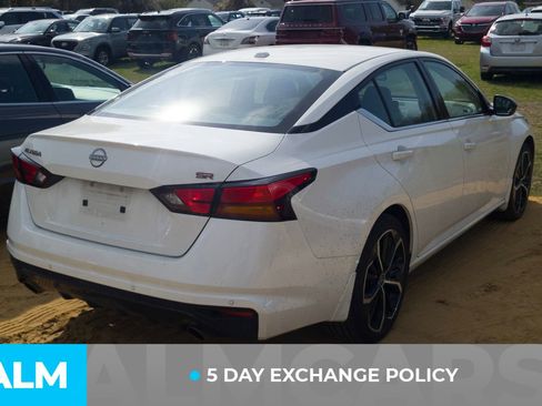 Used 2025 Nissan Altima 2.5 SR image 3
