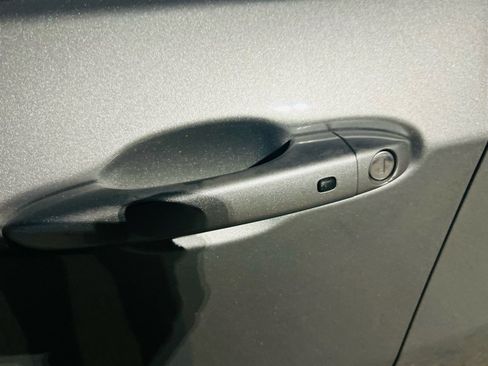 Used 2021 Jeep Compass Limited image 11