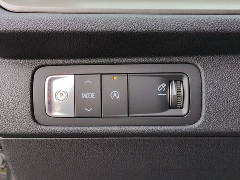 New 2026 Chevrolet Traverse LT w/ Midnight/Sport Edition FWD image 16