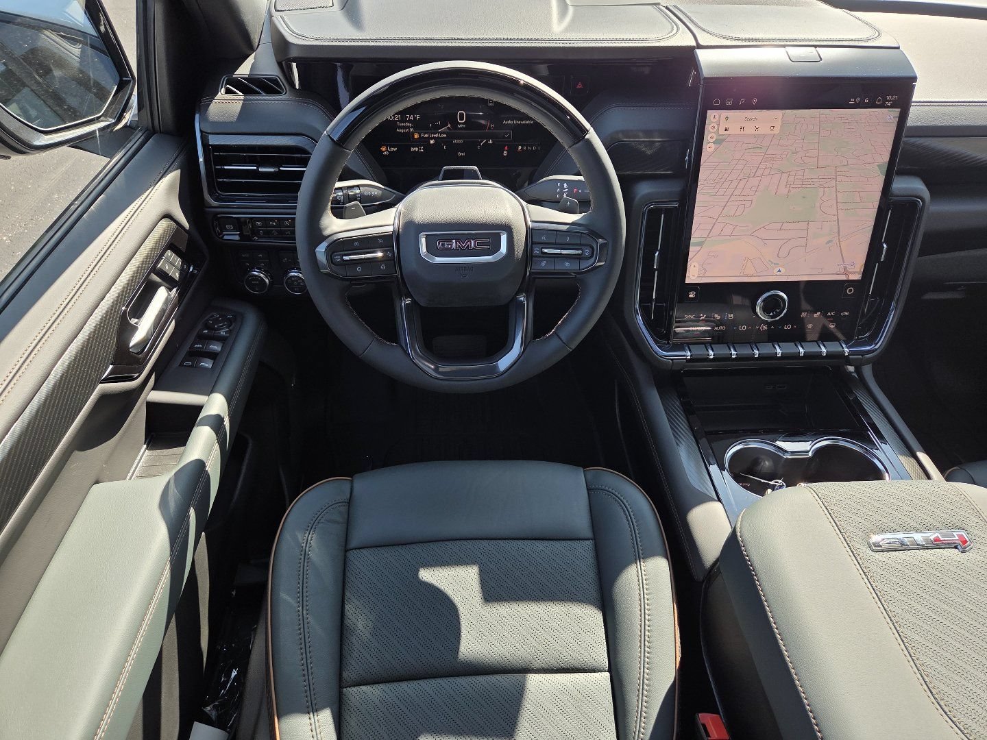 New 2026 GMC Yukon AT4 w/ AT4 Premium Plus Package AWD/4WD image 5